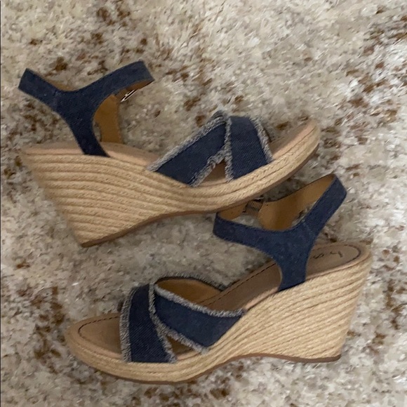 Fun summer Espadrilles - Picture 2 of 9